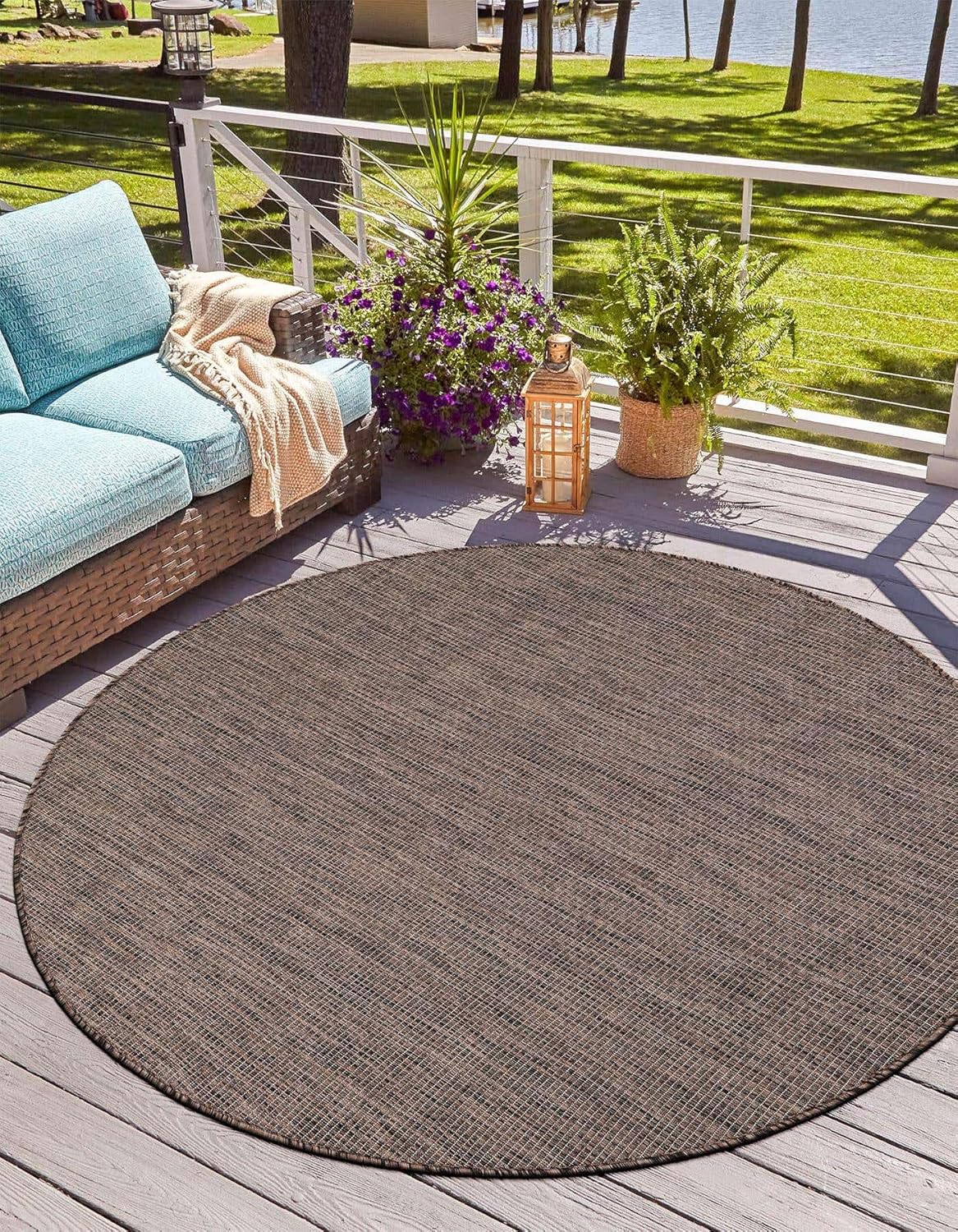 Unique Loom Outdoor Solid Collection Area Rug (6' 1" Round Light Brown/Ivory)