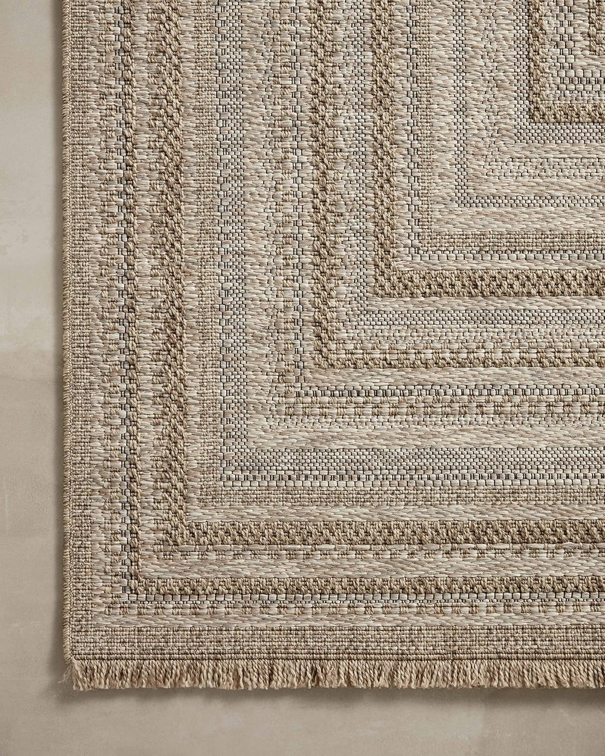 Loloi Dawn Collection Indoor/Outdoor DAW-01 Natural 5'-1" x 7'-7" Area Rug