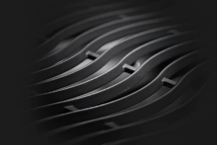 Napoleon Rogue 525 Propane Gas Grill with Range Side Burner, Stainless Steel, Durable 5-Burner Grilling Experience