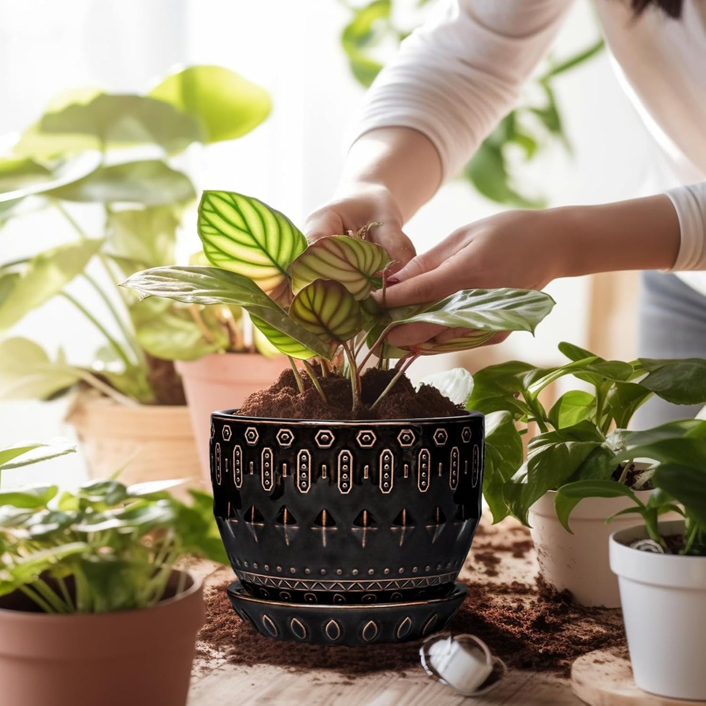 G EPGardening Ceramic Pot for Plants 5.5 Inch - Ceramic Plant Pot Indoor with Drainage Hole and Saucer, Round Boho Planter for Indoor Plants Outdoor, Housewarming Gifts, Garden Office Decor, Black