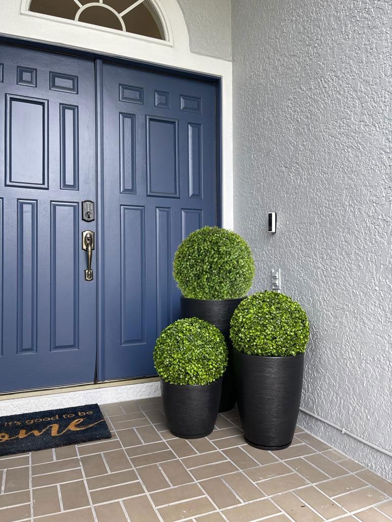 Floridis Plastic Plant Pot, Black, Set of 3 (11+17+25 inch) with Drainage Hole and Saucer. Outdoor and Indoor Set of Black planters for patios, Front Porch.