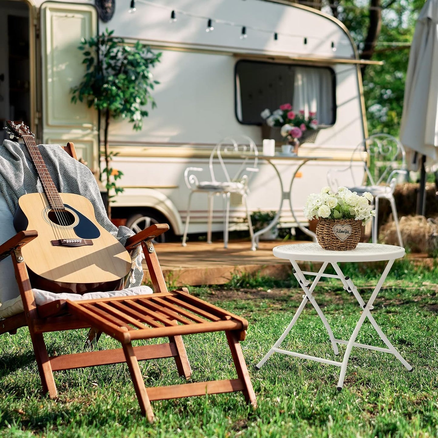 TeoKJ Folding Outdoor Side Tables, Anti Rust Small Patio Table Round Metal Nightstand with Flower Cutouts for Porch Yard Balcony Deck Lawn, White