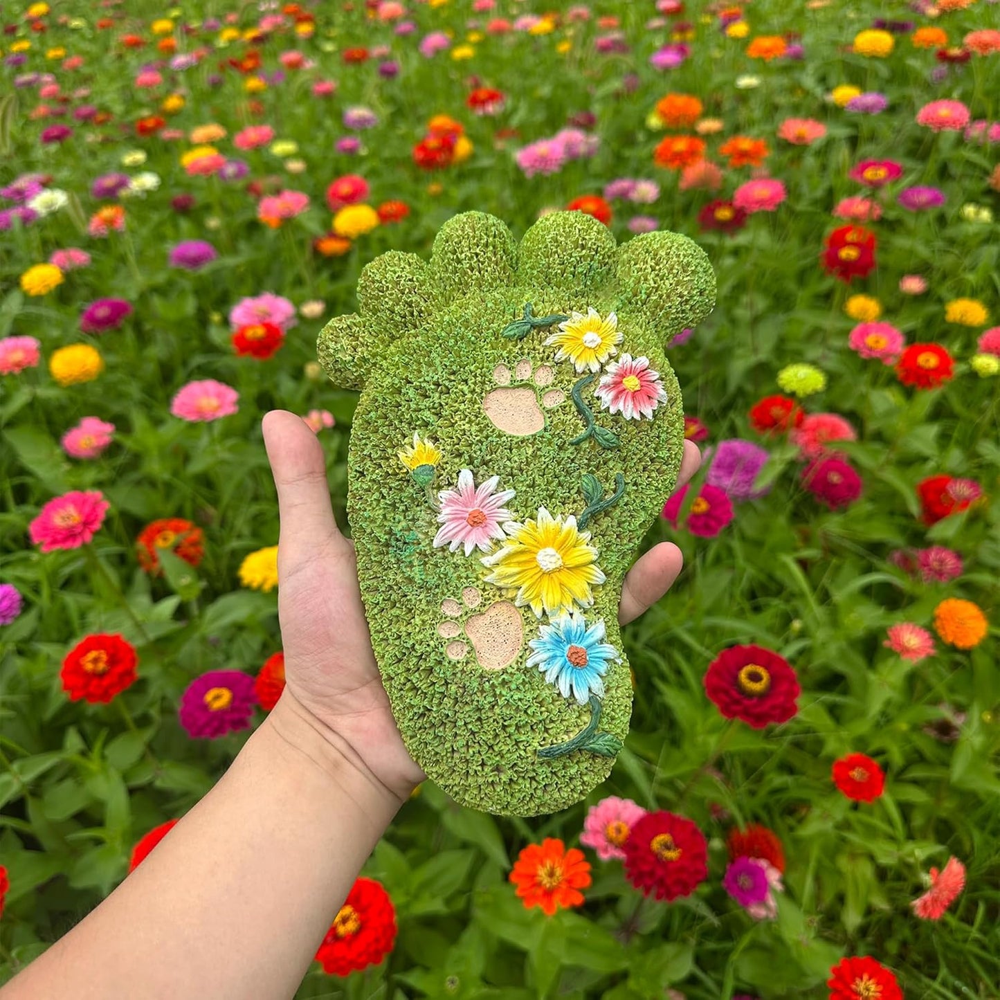 Garden Stepping Stones - Patio Outdoor Decorative Footprint Stones, Lawn Stepping Stones Set, Resin (Set of 2)