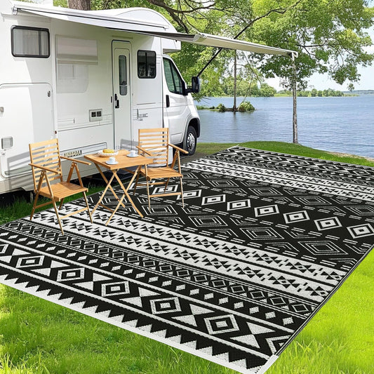 WILDROOTS 4x6 Feet Black and White Plastic Outdoor Rug, Stain Resistant Waterproof Reversible Outdoor Patio Rug, Fade Resistant Camping Rug