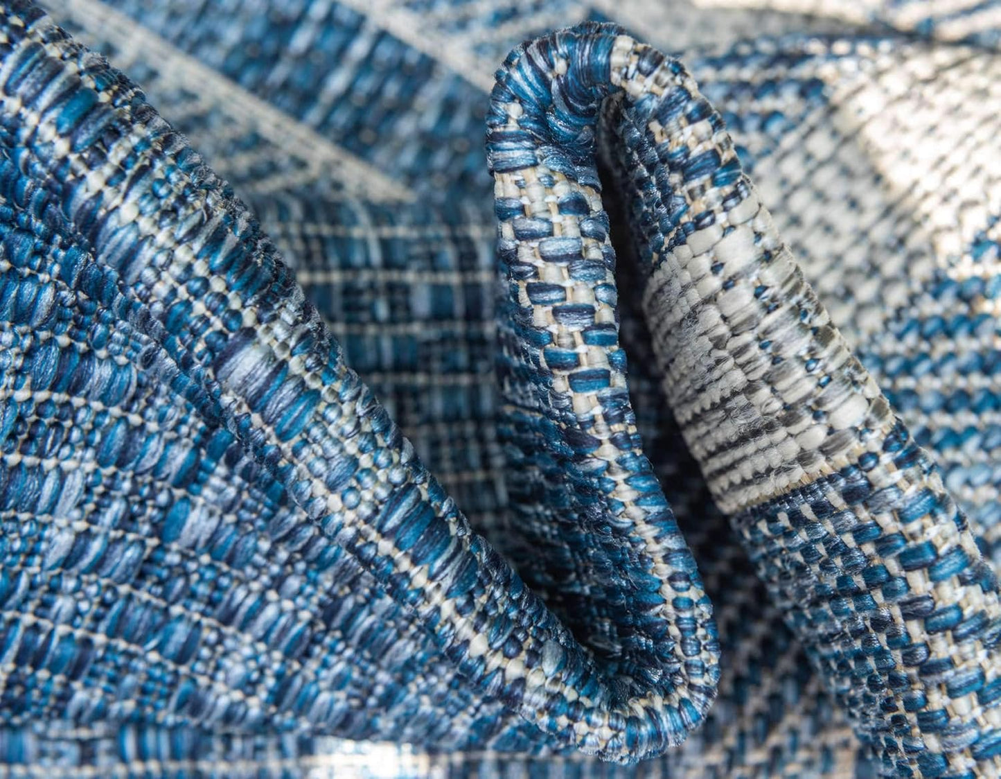 Unique Loom Outdoor Border Collection Area Rug - Soft Border (4' 1" x 6' 1" Rectangle, Blue/ Ivory)