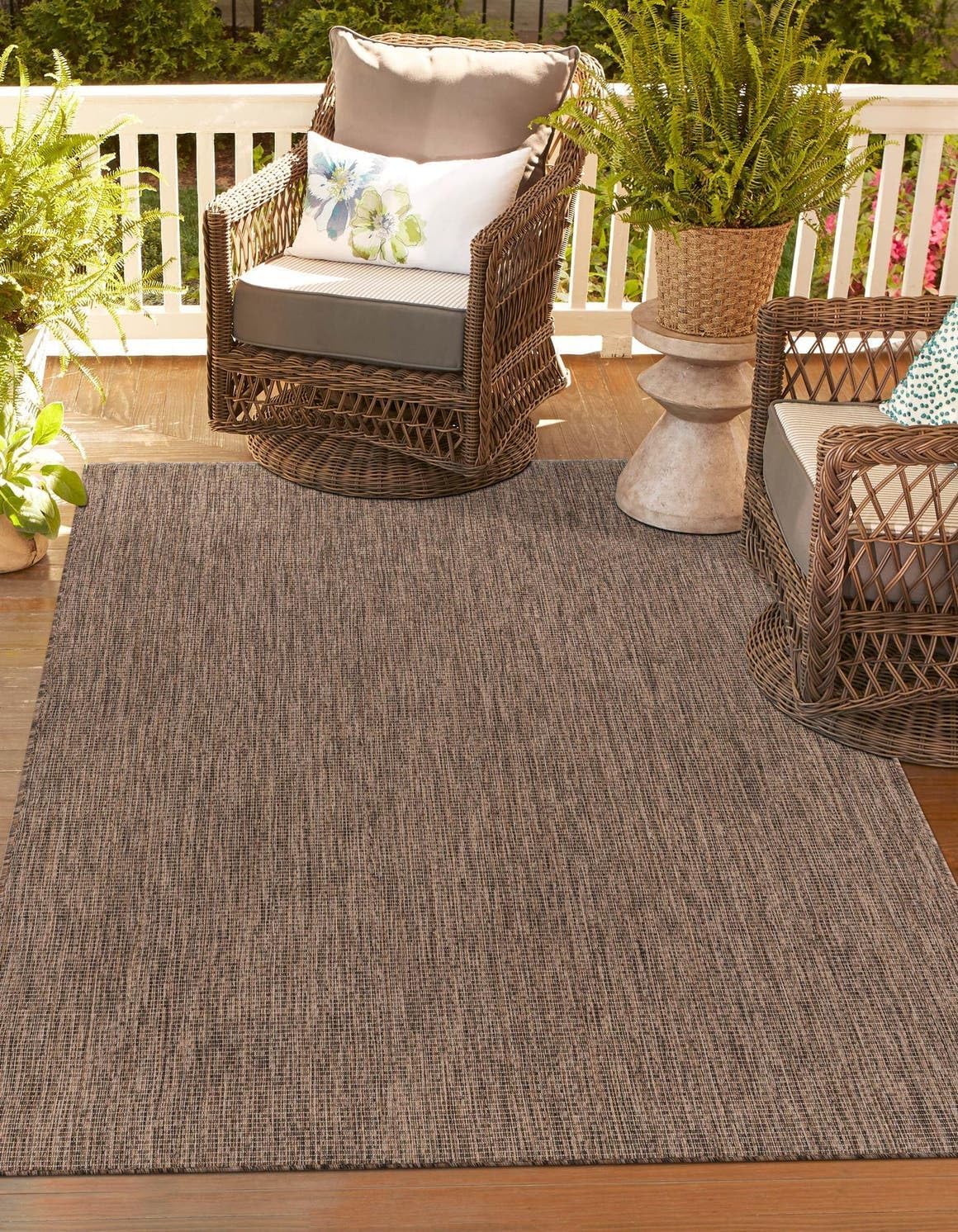 Unique Loom Outdoor Solid Collection Area Rug (5' 3" x 7' 1" Rectangle Light Brown/Ivory)
