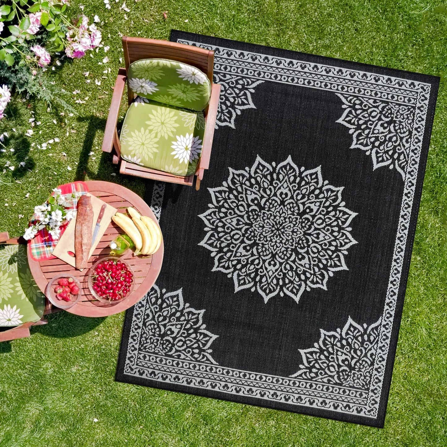 CAMILSON Outdoor Rug, 6x9 Medallion Black White Modern Area Rugs for Indoor and Outdoor Patios, Kitchen and Hallway Mats, Washable Porch Deck Outside Carpet (Medallion Black, 6 x 9)