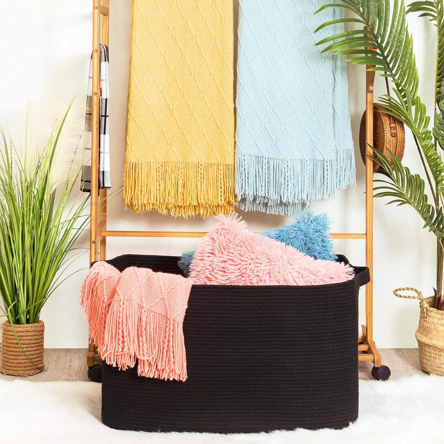 MINTWOOD Design 22in Extra Large Blanket Basket Holder Living Room, Rectangle Rope Woven Storage Basket with Handles for Laundry, Pool Towels, and Shoes, Dog Toy Organizer Bin Box, Full Black