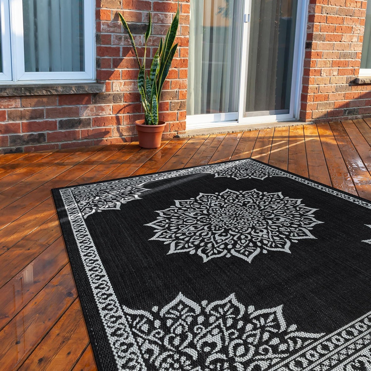 CAMILSON Outdoor Rug, 6x9 Medallion Black White Modern Area Rugs for Indoor and Outdoor Patios, Kitchen and Hallway Mats, Washable Porch Deck Outside Carpet (Medallion Black, 6 x 9)