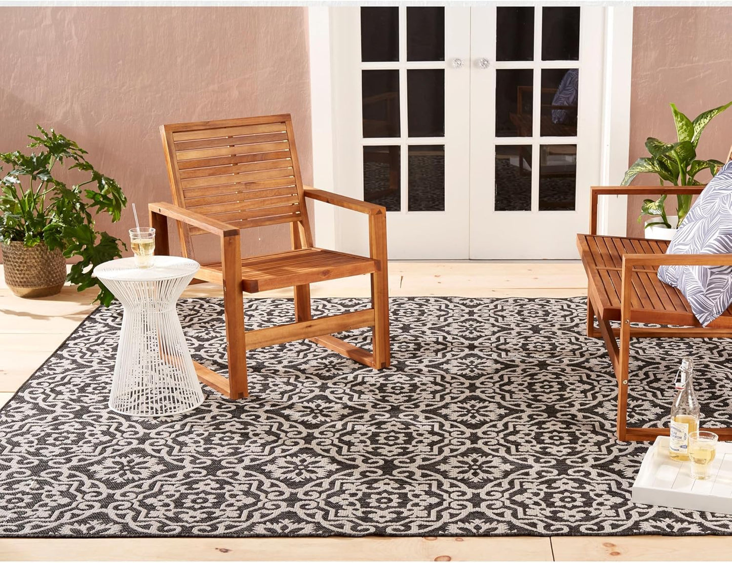 Nicole Miller New York Patio Country Julia Transitional Geometric Indoor/Outdoor Area Rug, Black/Grey, 6'6"x9'2"