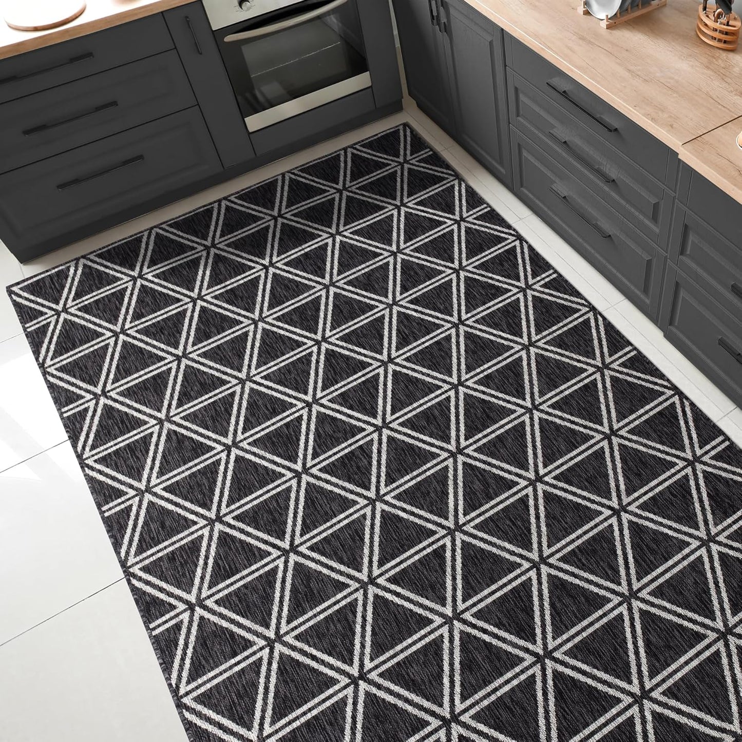 Keen Home Design Outdoor Rug - 8x10 Washable Indoor/Outdoor Rug for Patio, Balcony, Kitchen, Garden, Beach, Deck and Porch. Size: 7'9" x 10'2"