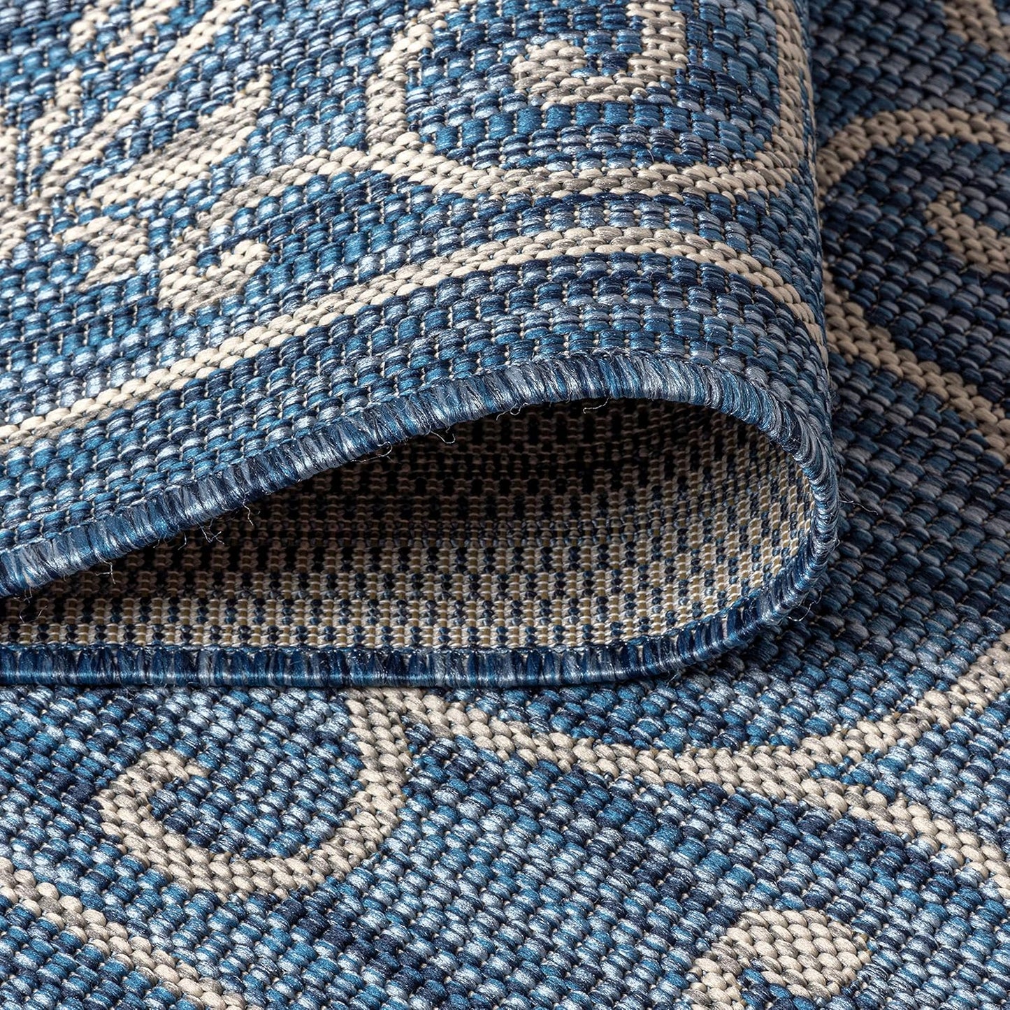 JONATHAN Y SMB106D-9R Charleston Vintage Filigree Textured Weave Navy/Gray 9' Round Indoor/Outdoor Area Rug, Pet Friendly, Non-Shedding, Stain Resistant, Easy-Cleaning for Backyard, Patio, Porch