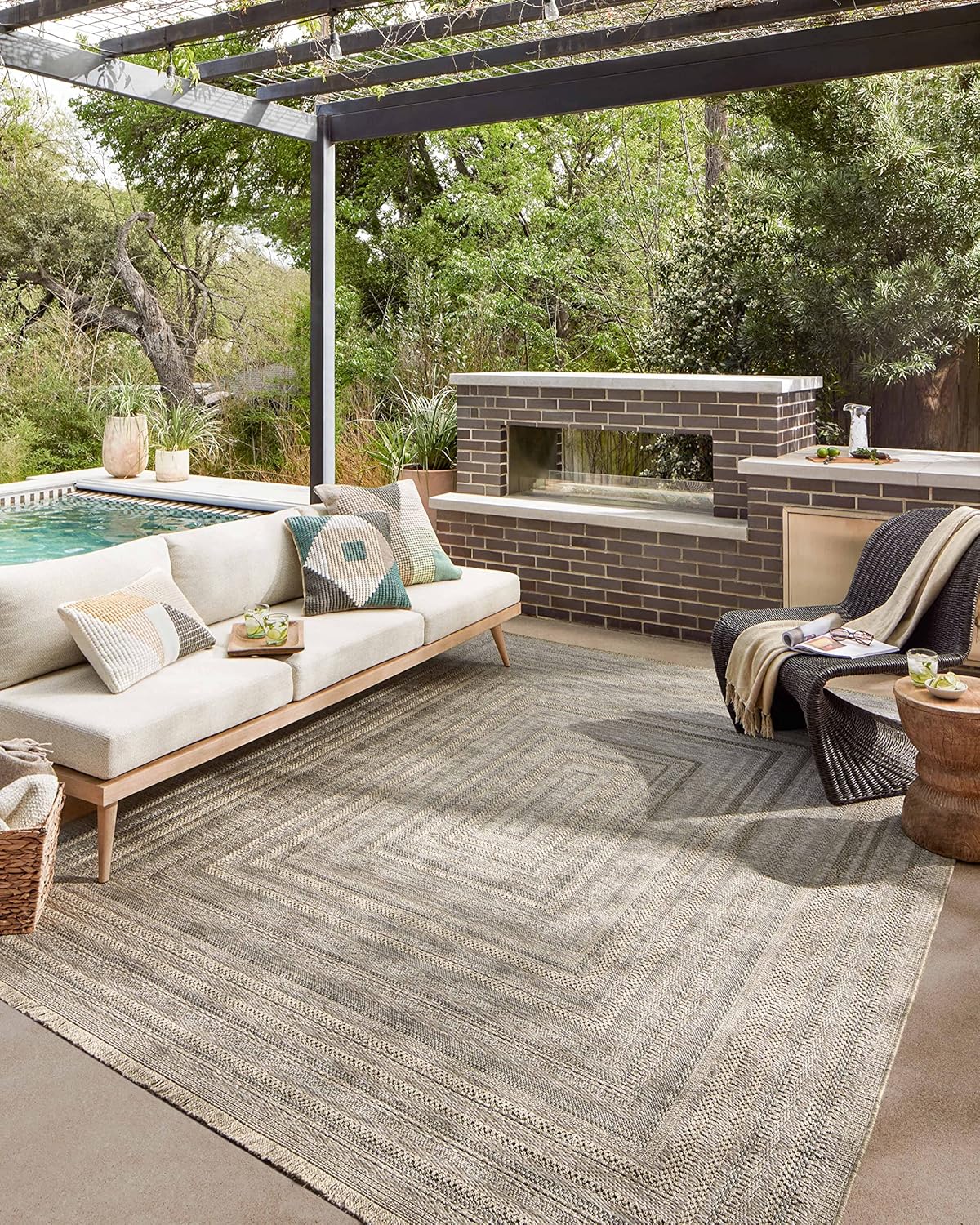 Loloi Dawn Collection Indoor/Outdoor DAW-01 Natural 5'-1" x 7'-7" Area Rug