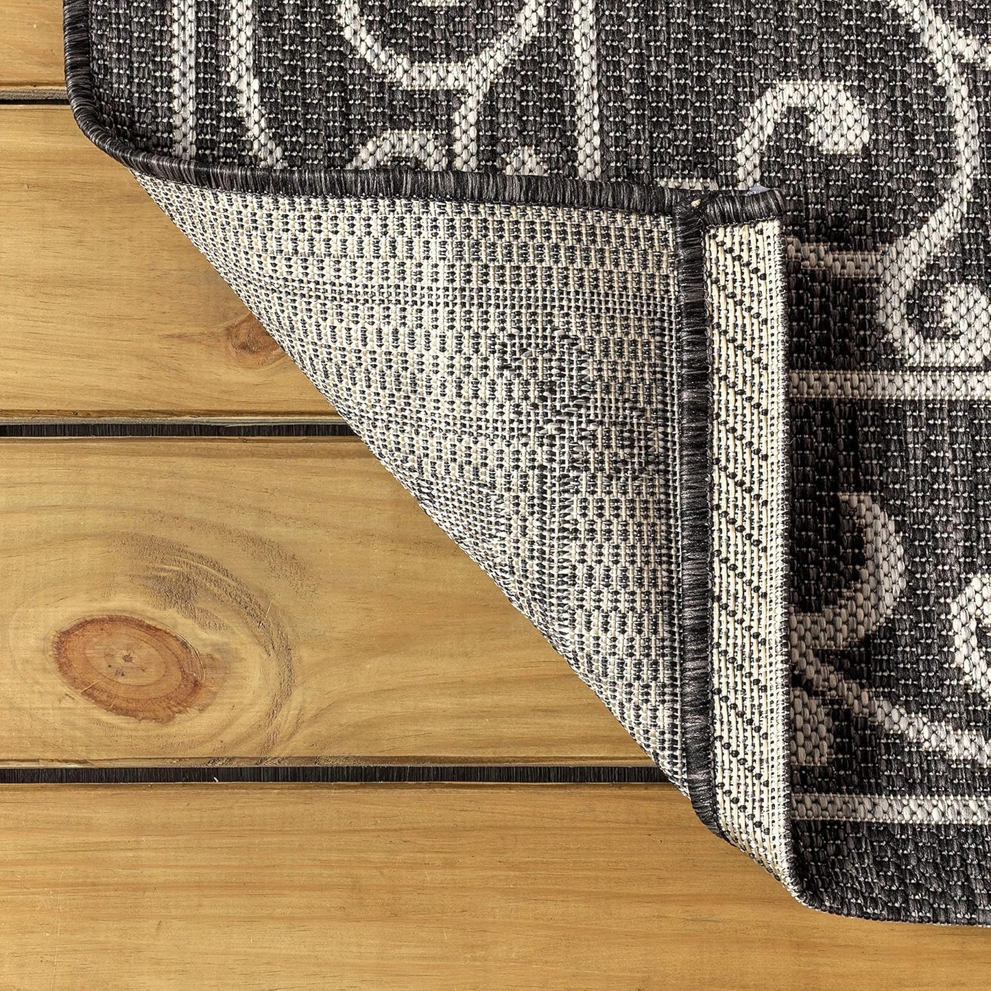 JONATHAN Y SMB106G-14 Charleston Vintage Filigree Textured Weave Black/Gray 10 ft. x 14 ft. Indoor/Outdoor Area Rug, Pet Friendly, Non-Shedding, Stain Resistant, Easy-Cleaning for Backyard, Patio