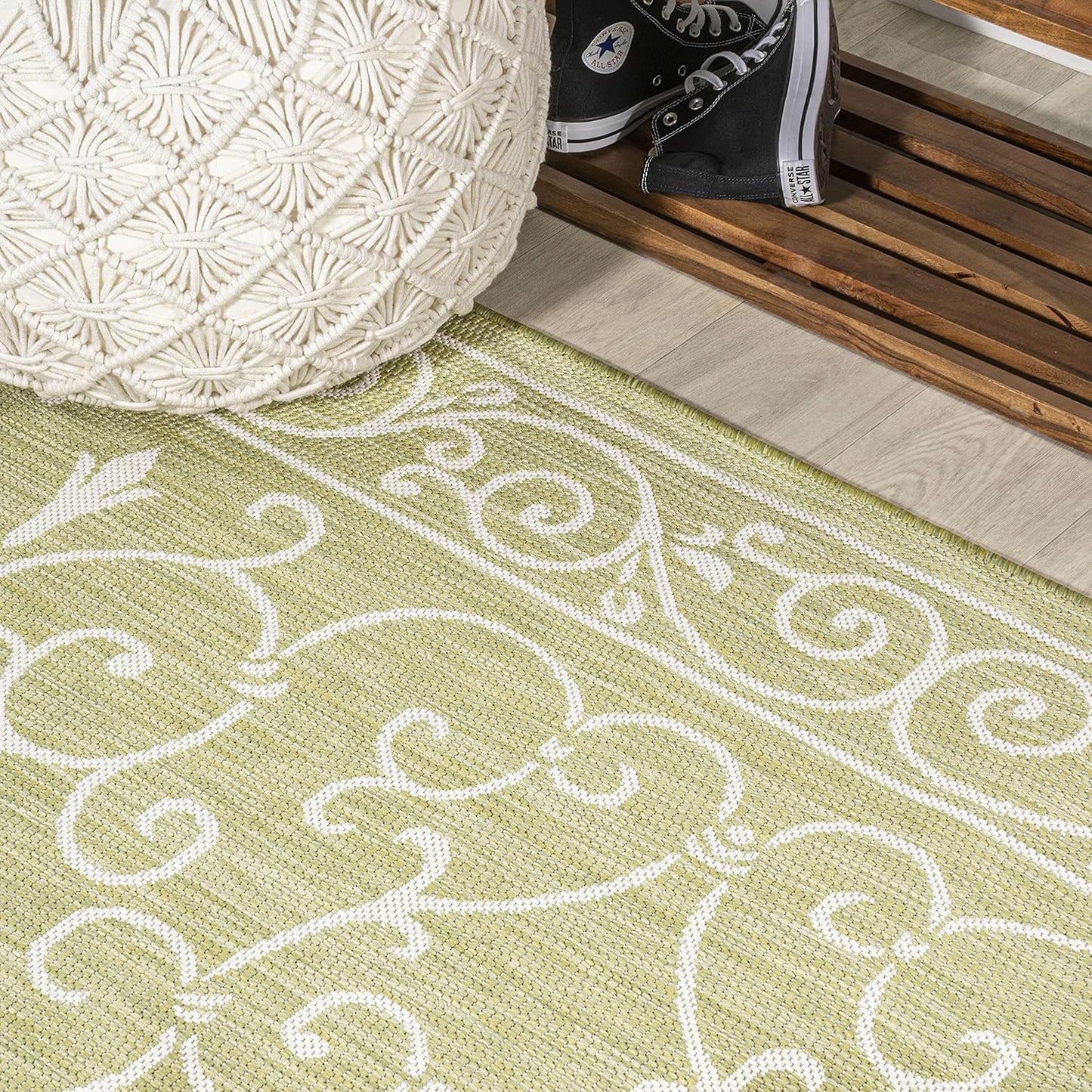 JONATHAN Y SMB106H-5SQ Charleston Vintage Filigree Textured Weave Indoor Outdoor Area Rug, Coastal,Traditional,Transitional Easy Clean,Bedroom,Kitchen,Backyard,Patio, Non-Shed, Green/Cream, 5' Square