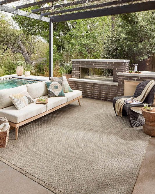 Loloi Dawn Collection Indoor/Outdoor DAW-02 Tan 7'-8" x 7'-8" Round Area Rug